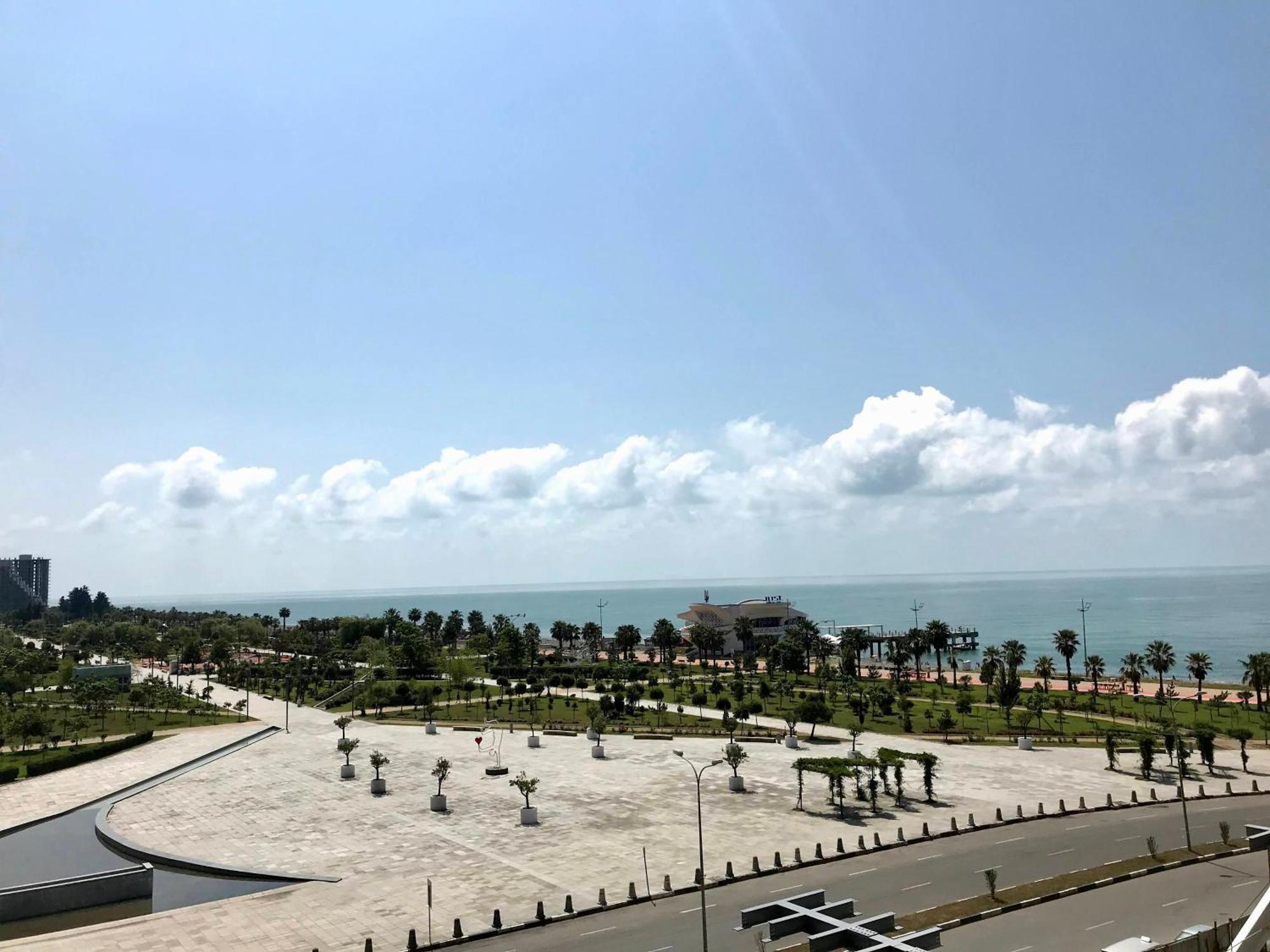 Orbi Beach Tower Aparts Batumi Exteriér fotografie